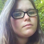 Profil de Nessrine, 24 ans, Cougar nue à Zuckenriet (Saint-Gall)