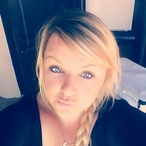 Profil de Kena, 22 ans, Cougar nue à Uerzlikon (Zurich)